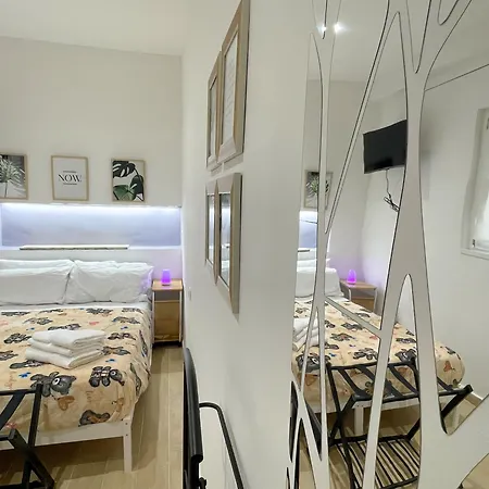La Magia Di Carla - Boutique In - Location Near And Train Station Apartment *
